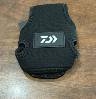 Daiwa Neoprene Reel Cover 100 Size (2026 model)